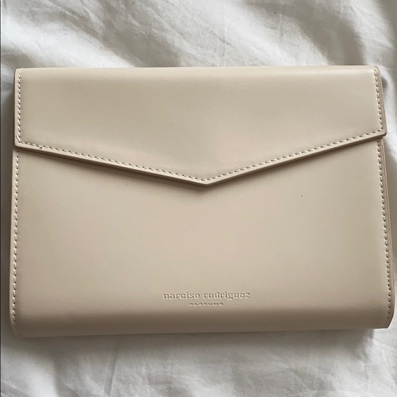 Narciso Rodriguez clutch or beauty bag - Picture 3 of 3
